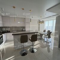 Продаж квартири Харків, Олексіївка, 88м²