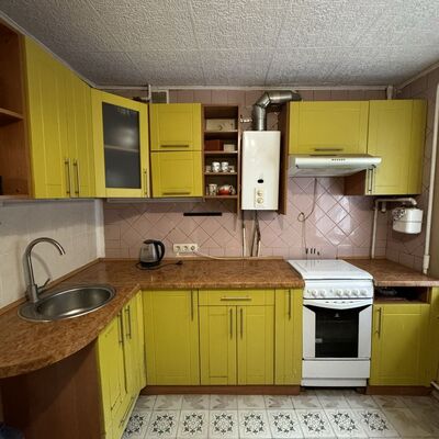 Продажа 	 Харьков,  Стражей Неба (Тобольская) ул.   35