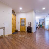 Продаж квартири Харків, Центр, 148.8м²