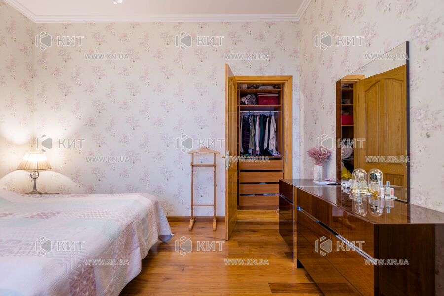 Продаж квартири Харків, Центр, 148.8м²
