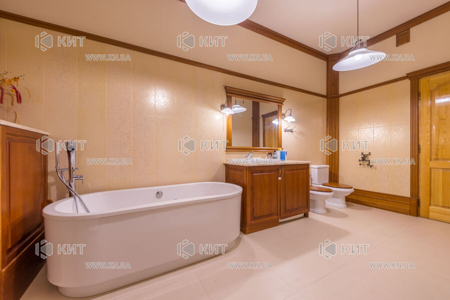 Продаж квартири Харків, Центр, 148.8м²