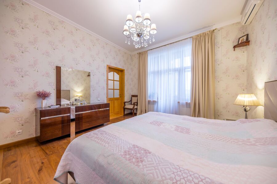 Продаж квартири Харків, Центр, 148.8м²