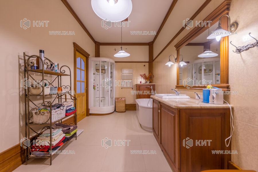 Продаж квартири Харків, Центр, 148.8м²