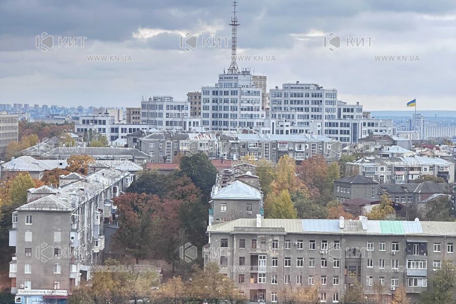 Продаж квартири Харків, Наукова, 101м²
