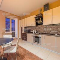 Оренда квартири Харків, Олексіївка, 77м²