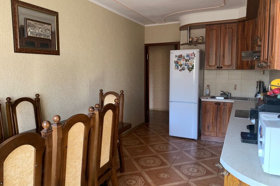 Продажа квартиры Харьков, Гагарина, Спортивная, Защитников, 78м²