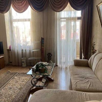 Продажа 	 Харків,  Мироносицька вул.   6