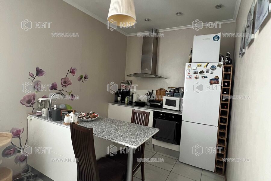 Продажа квартиры Харьков, Павлово Поле, 70м²