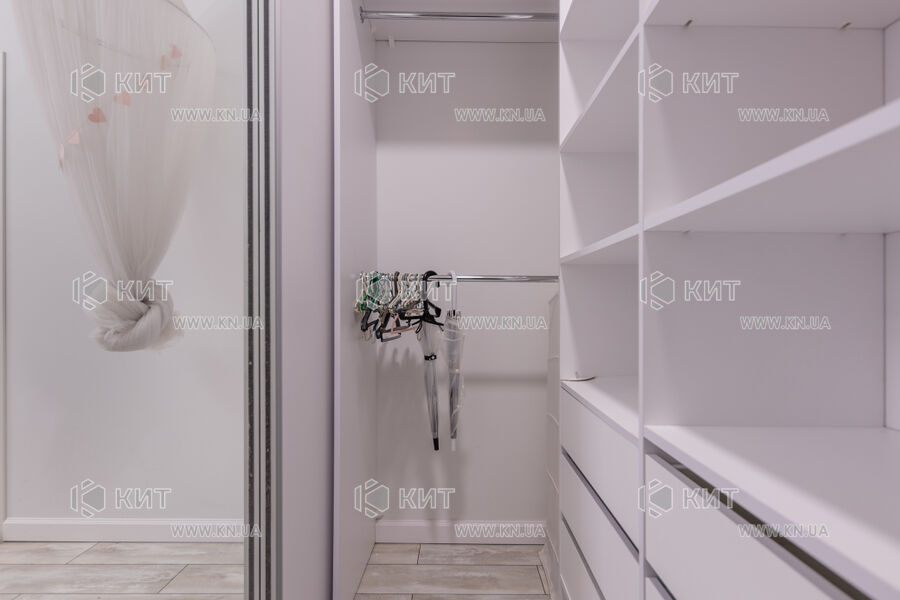 Продаж квартири Харків, Олексіївка, 75м²