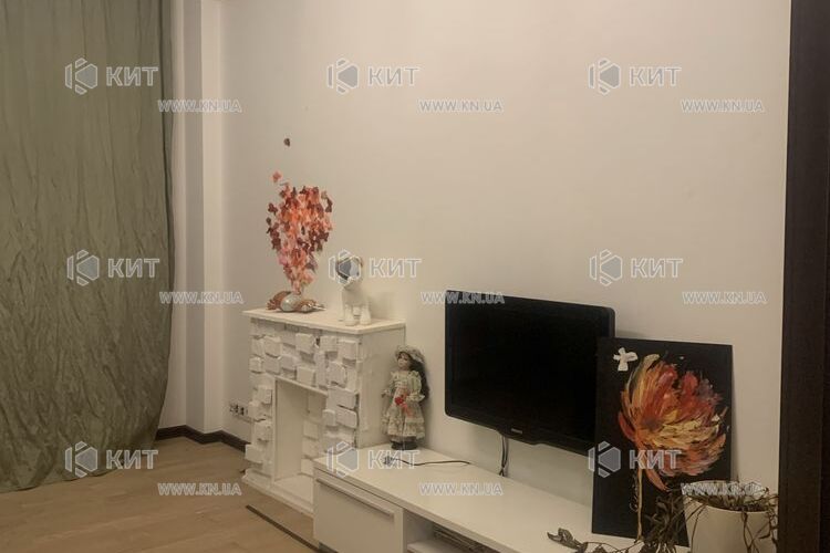Продаж квартири Харків, Олексіївка, 100м²