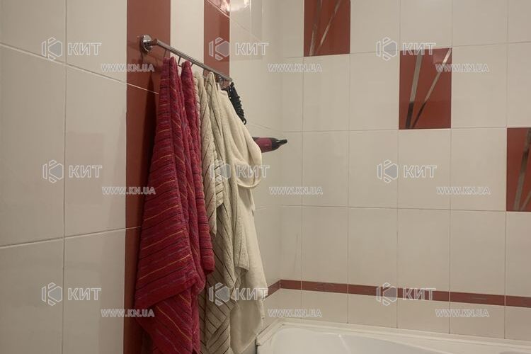 Продаж квартири Харків, Олексіївка, 100м²