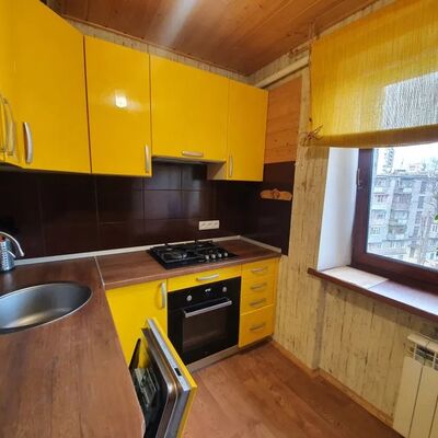 Продажа 	 Харків,  Аерокосмічний (Гагаріна) пр.   179