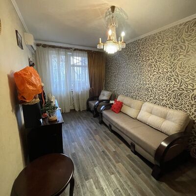 Продажа 	 Харьков,  Непокорённых (Героев Труда) ул.   4Б