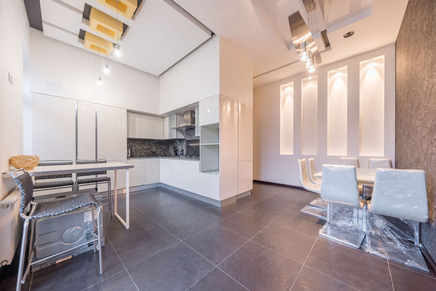 Продаж квартири Харків, Наукова, 142.7м²