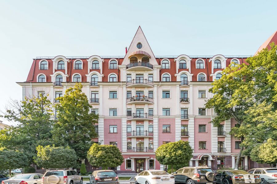 Продаж квартири Харків, Наукова, 142.7м²