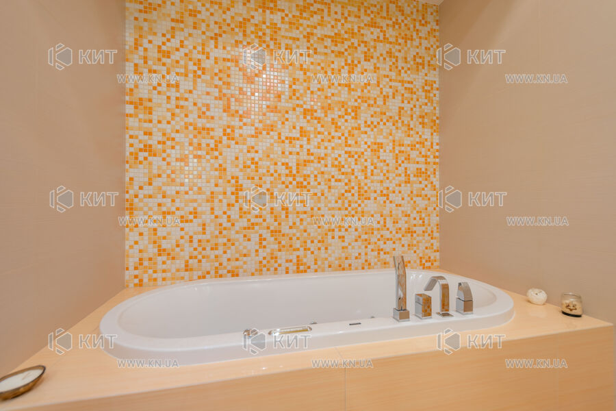 Продаж квартири Харків, Наукова, 142.7м²