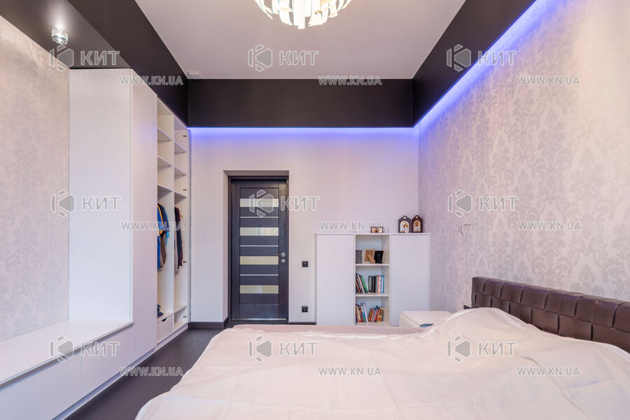 Продаж квартири Харків, Наукова, 142.7м²