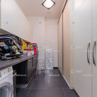 Продаж квартири Харків, Наукова, 142.7м²