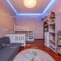 Продаж квартири Харків, Наукова, 142.7м²