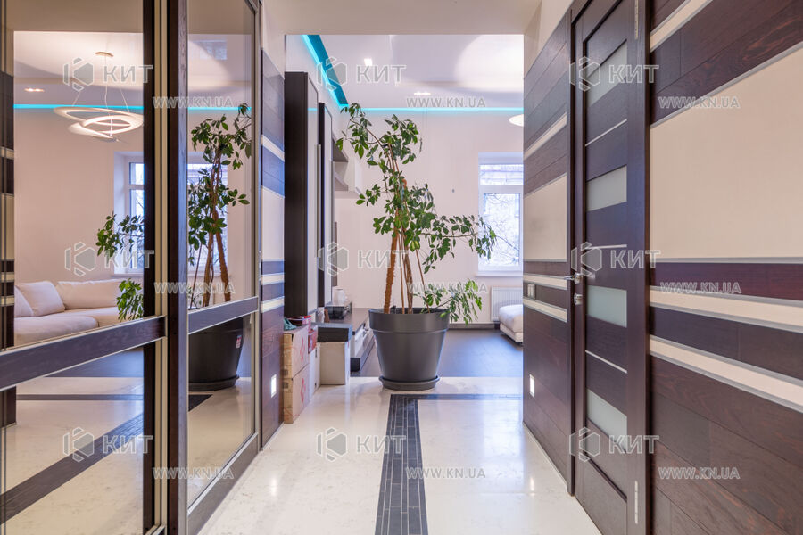 Продаж квартири Харків, Наукова, 142.7м²