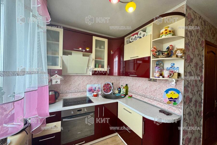 Продажа квартиры Харьков, Алексеевка, 65м²