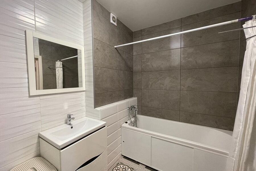 Продажа квартиры Харьков, Алексеевка, 55м²