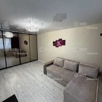 Продаж квартири Харків, ХТЗ, Рогань, 56м²