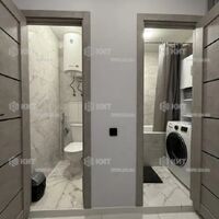 Продаж квартири Харків, ХТЗ, Рогань, 56м²