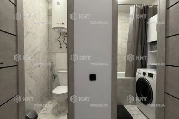 Продаж квартири Харків, ХТЗ, Рогань, 56м²