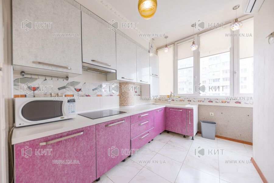 Продаж квартири Харків, Салтівка, 605 мрн., 100м²