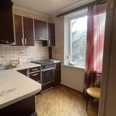 Продажа 	 Харків,  Волонтерська (Соціалістична) вул.   68