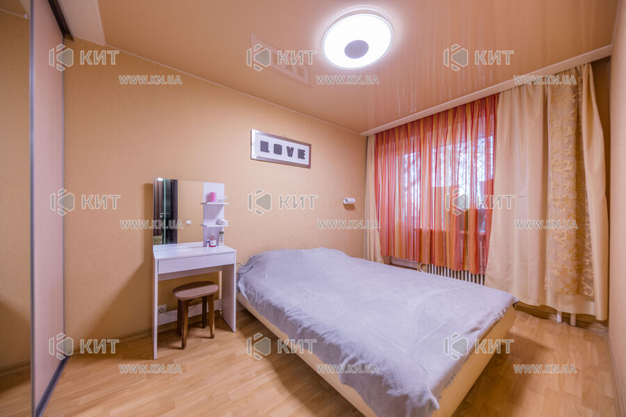 Продажа квартиры Харьков, Алексеевка, 52м²