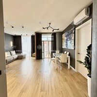 Продаж квартири Харків, Клочківська, 160м²