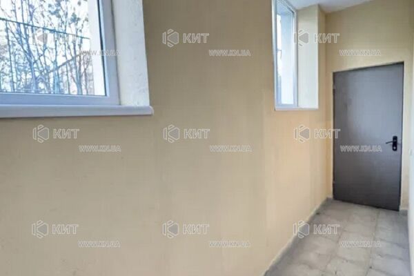 Продаж квартири Харків, ХТЗ, Рогань, 33.6м²