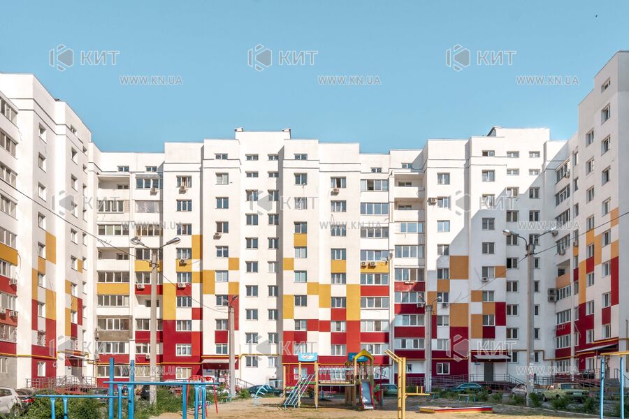 Продаж квартири Харків, Олексіївка, 106.2м²