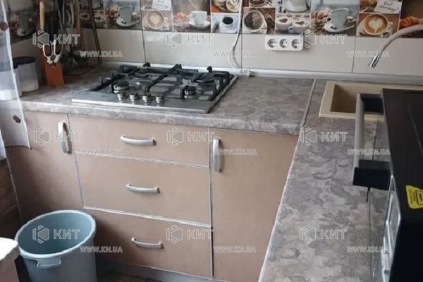 Продаж квартири Харків, ХТЗ, Рогань, 65м²