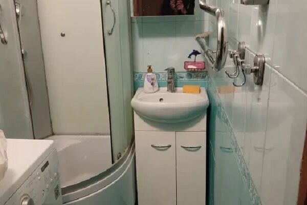 Продаж квартири Харків, ХТЗ, Рогань, 65м²