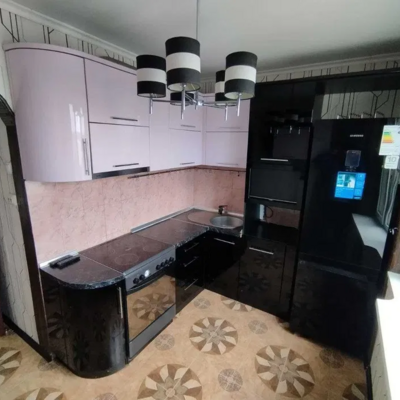 Продажа 	 Харьков,  Молочная (Кирова) ул.   1