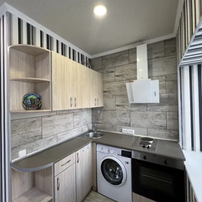 Продажа 	 Харьков,  Героев Харькова (Московский) пр.   124/3