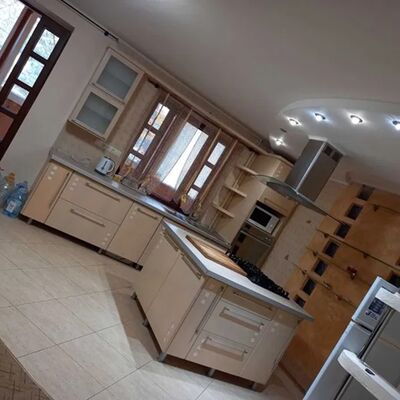 Продажа 	 Харьков,  23 Августа пер.   8