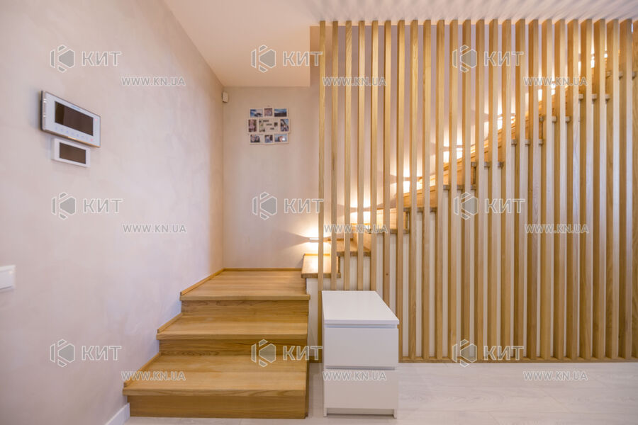 Продаж квартири Харків, Олексіївка, 106.2м²