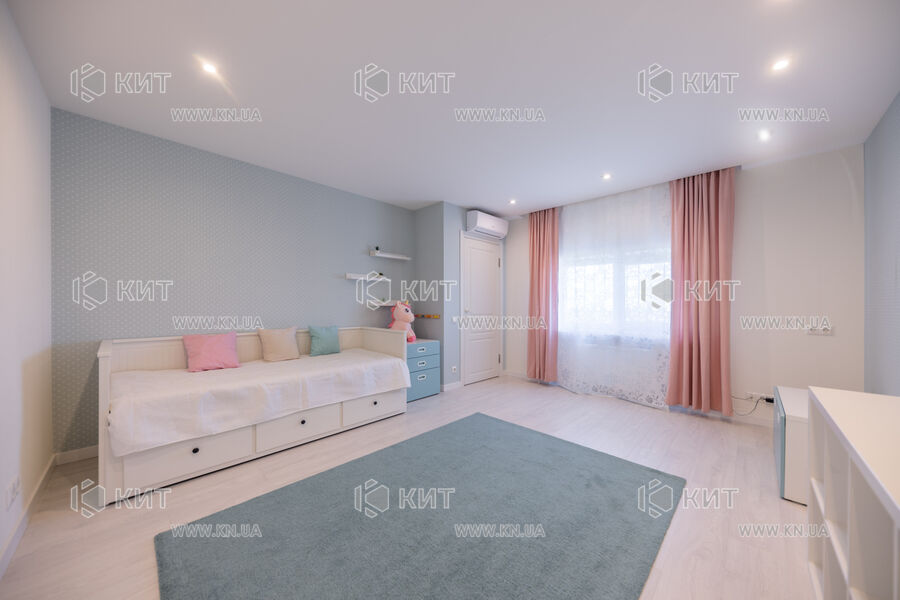 Продаж квартири Харків, Олексіївка, 106.2м²