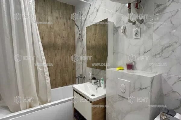 Продажа квартиры Харьков, ХТЗ, Рогань, 42м²