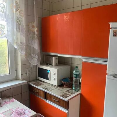 Продажа 	 Харьков,  Юбилейный (50-летия ВЛКСМ) пр.   68