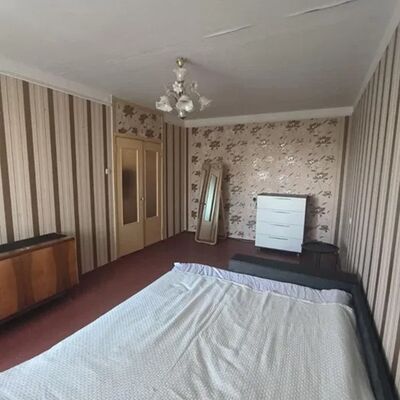 Продажа 	 Харків,  Соборності України (Дружби Народів) вул.   279