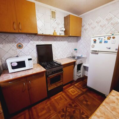 Продажа 	 Харків,  Аерокосмічний (Гагаріна) пр.   48