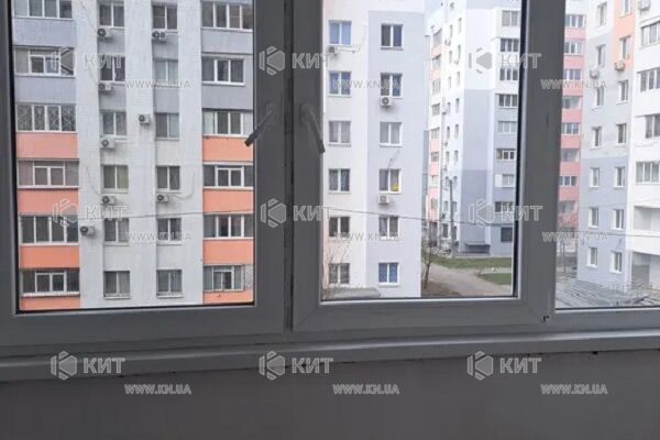 Продаж квартири Харків, ХТЗ, Рогань, 40м²