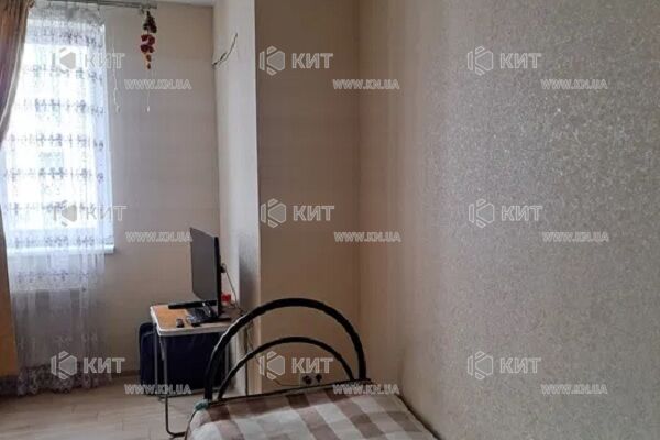 Продаж квартири Харків, ХТЗ, Рогань, 40м²