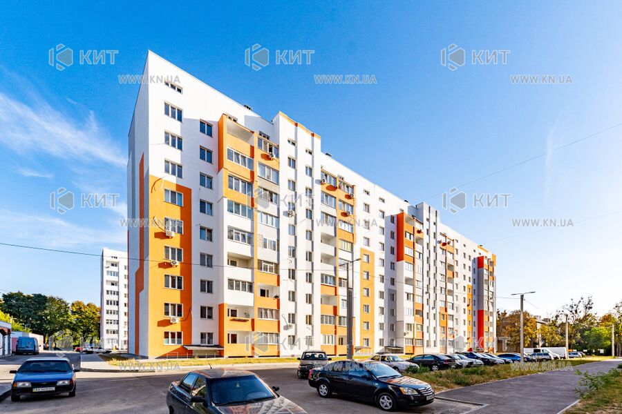 Продаж квартири Харків, ХТЗ, Рогань, 40м²