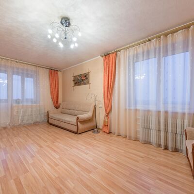 Продажа 	 Харьков,  Каденюка (Танкопия) ул.   26Б